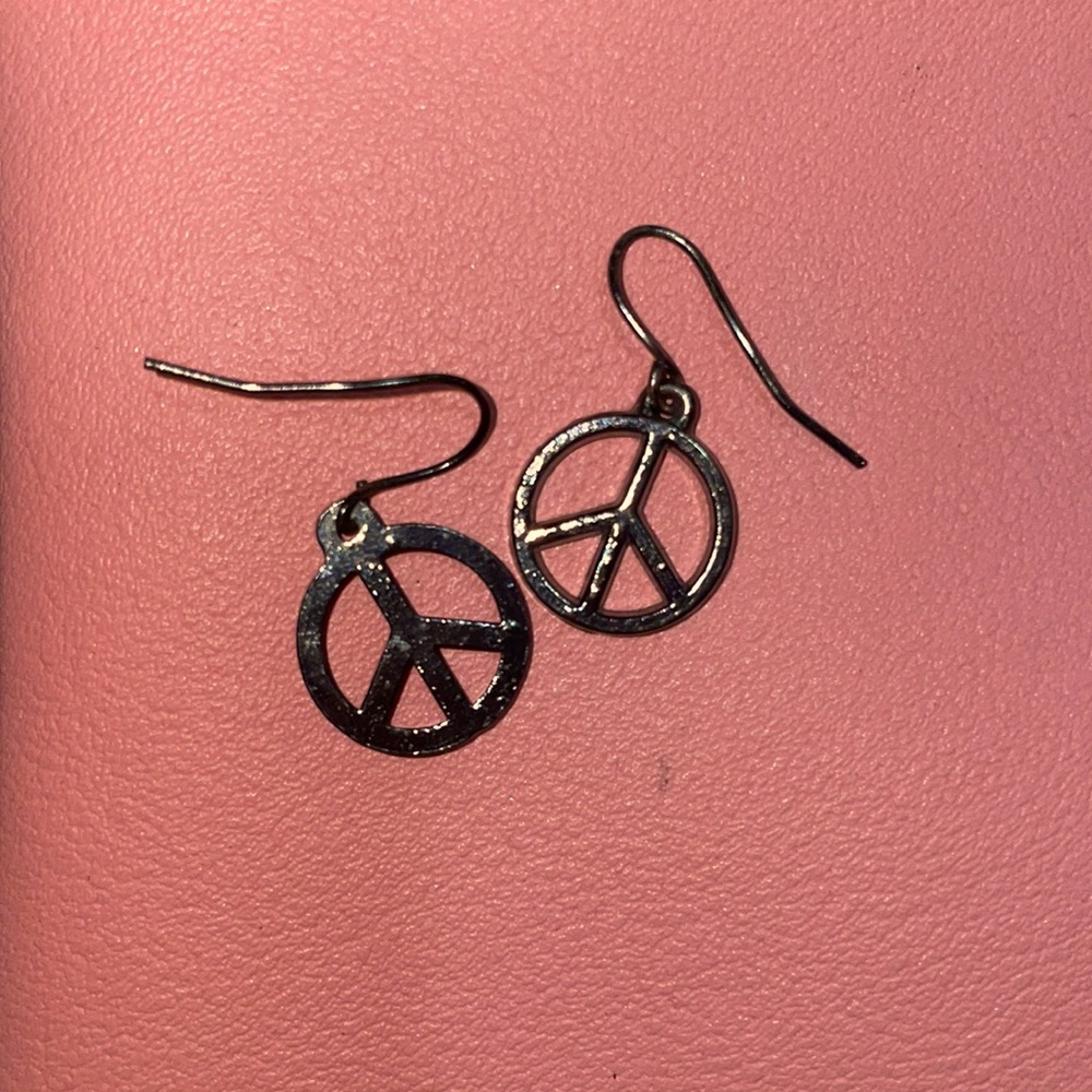 Peace sign dangle earring